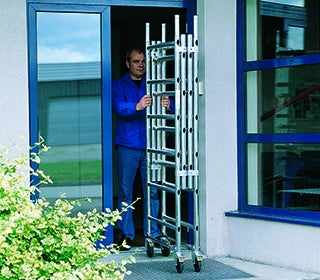 タワー式足場 WTF-A | 生産終了 | 製品情報 | 住宅機器事業部