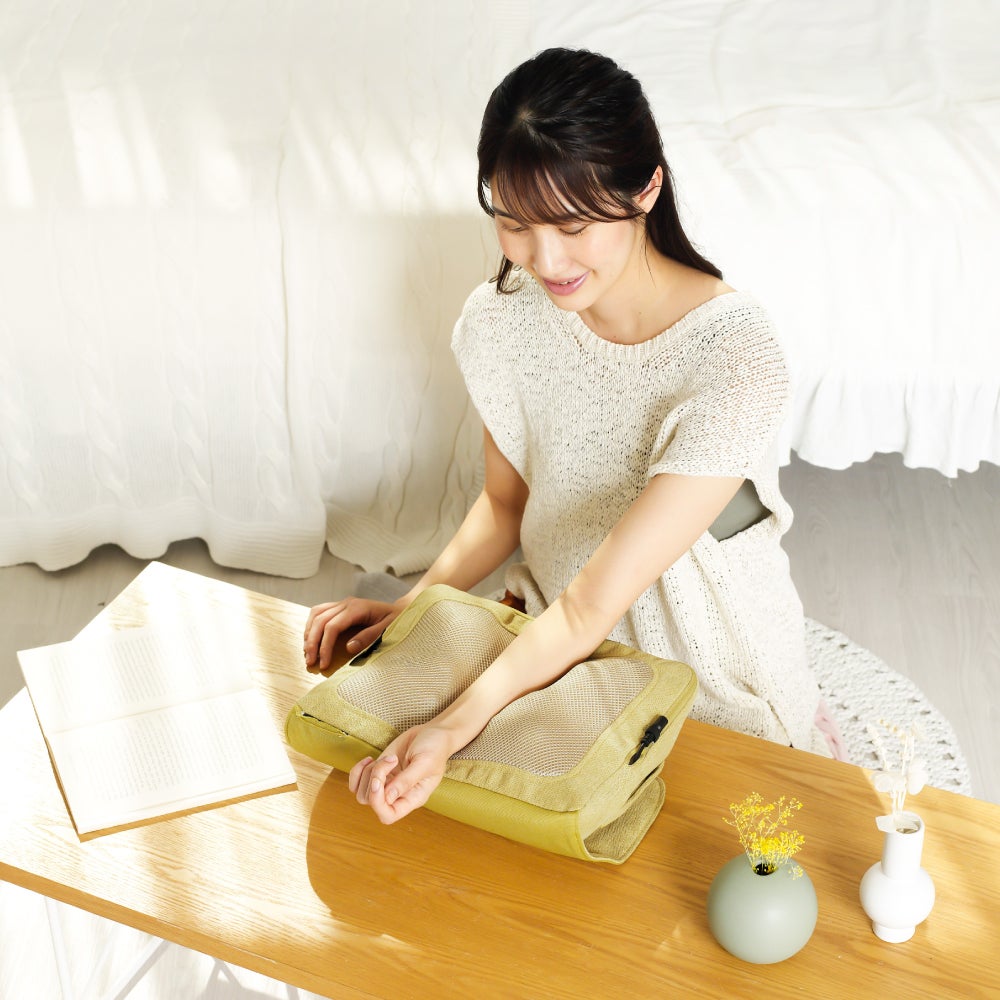 コードレスクッションマッサージャー コリレス | マッサージ機 | 製品