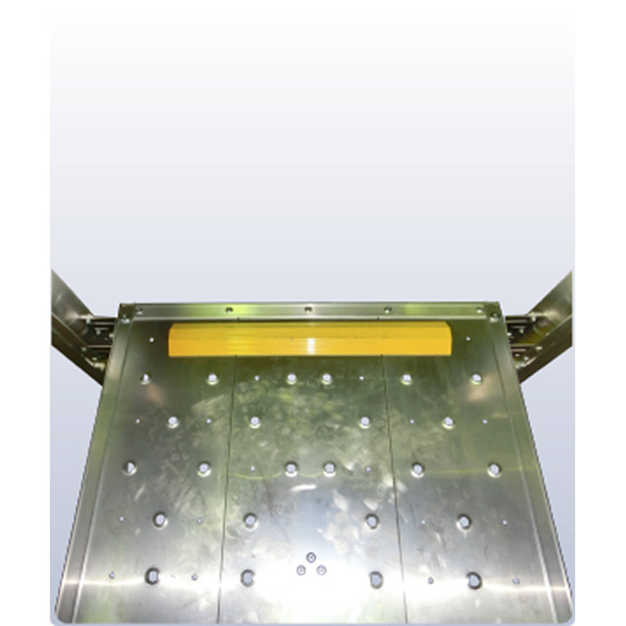 マキシムステップ | アルミ可搬式作業台 | 製品情報 | 仮設リース事業