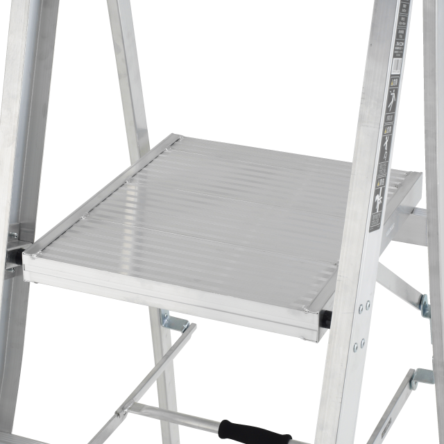 上わく付き踏台 CBF | 作業台 | 製品情報 | 住宅機器事業部 上わく付き踏台 CBF | 作業台 | 製品情報 | 住宅機器事業部